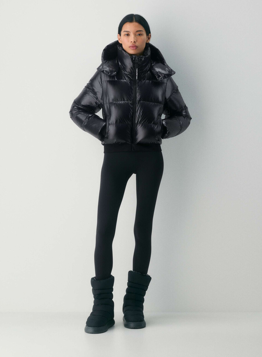 the super resort puff - hi-gloss black