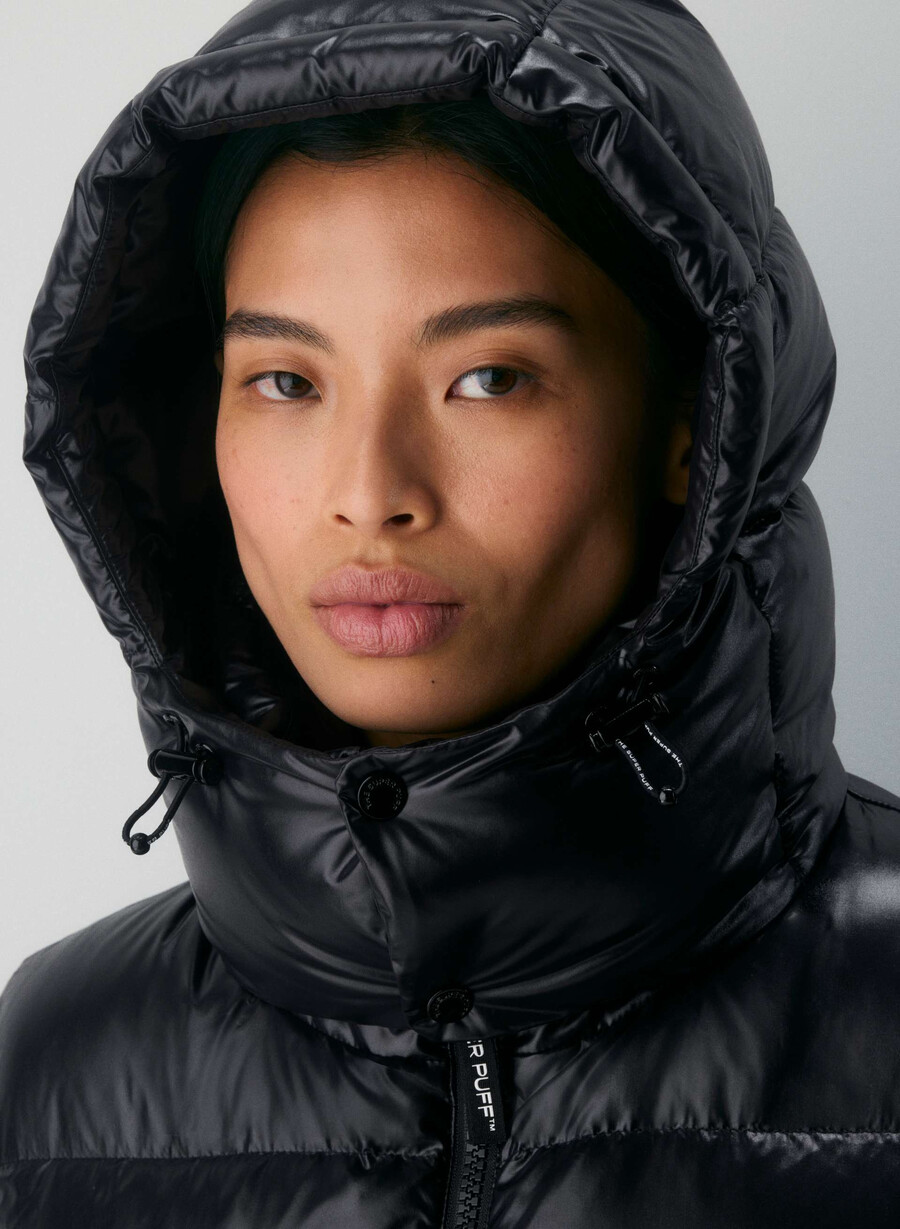 the super resort puff - hi-gloss black