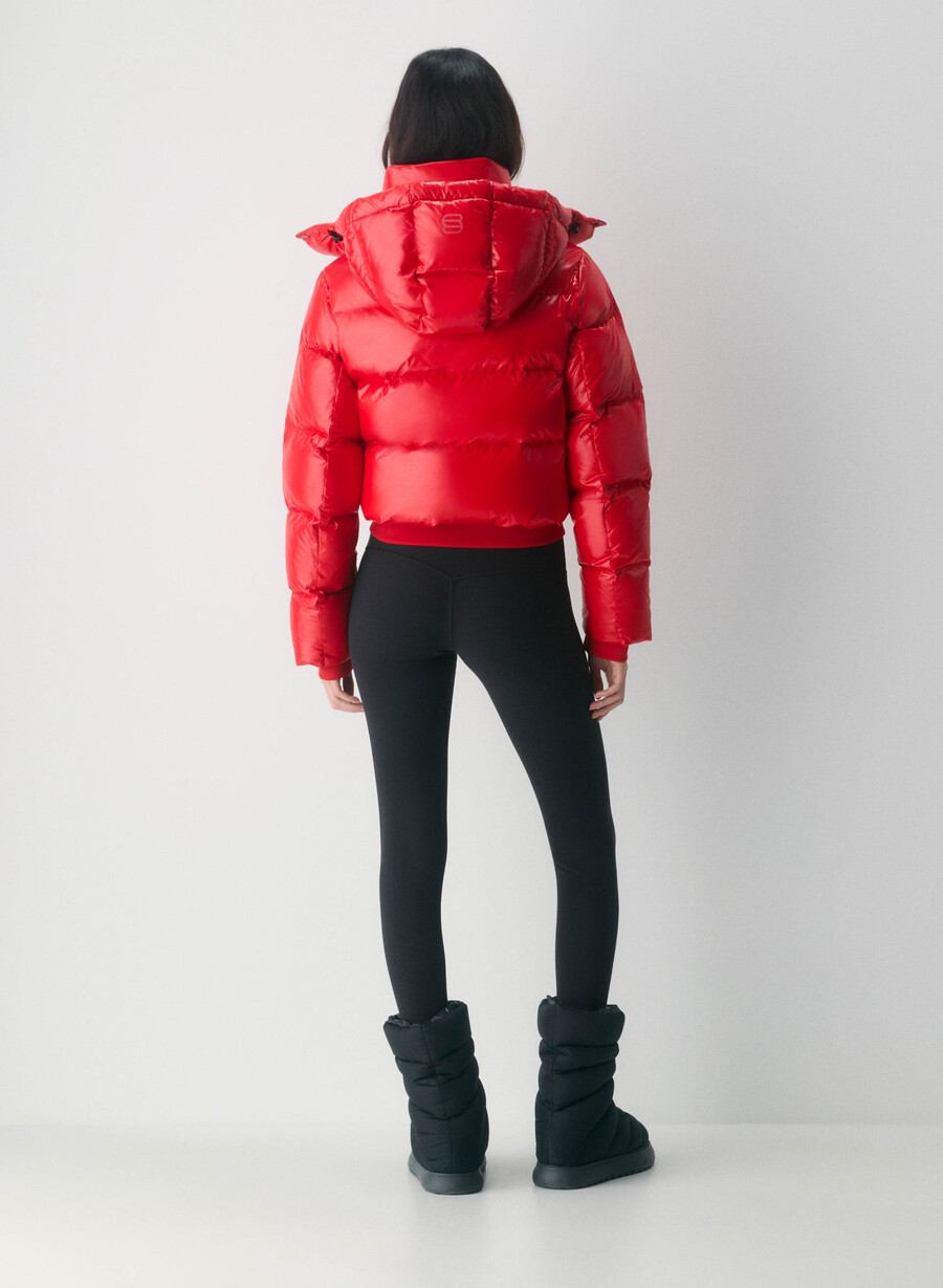 the super resort puff - hi-gloss flashing red