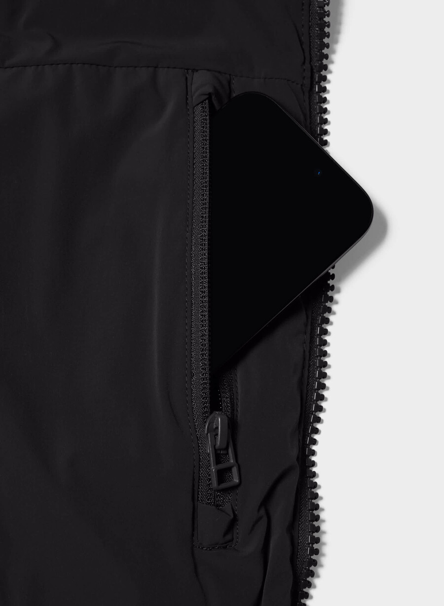 the supersnug puff - orbit stretch black