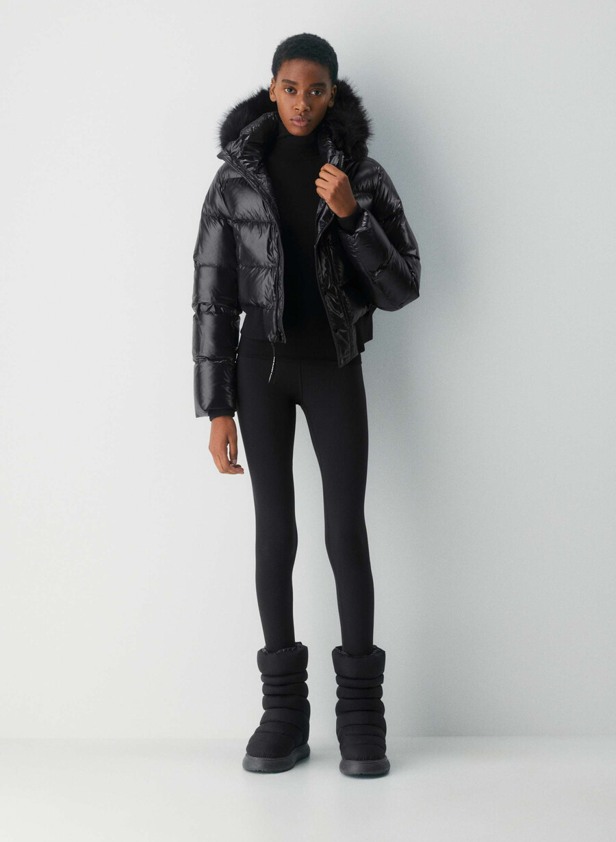the super chalet puff - hi-gloss blackblack