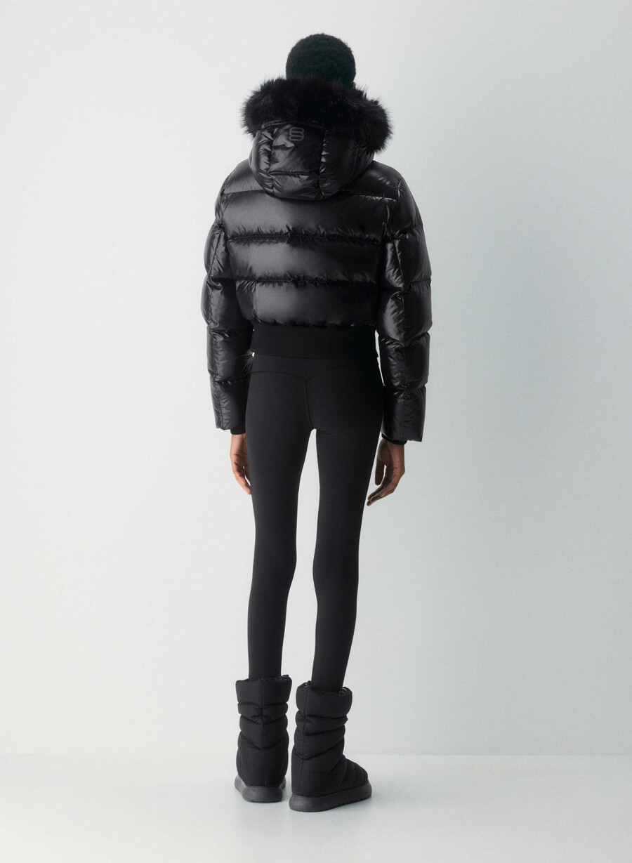 the super chalet puff - hi-gloss blackblack