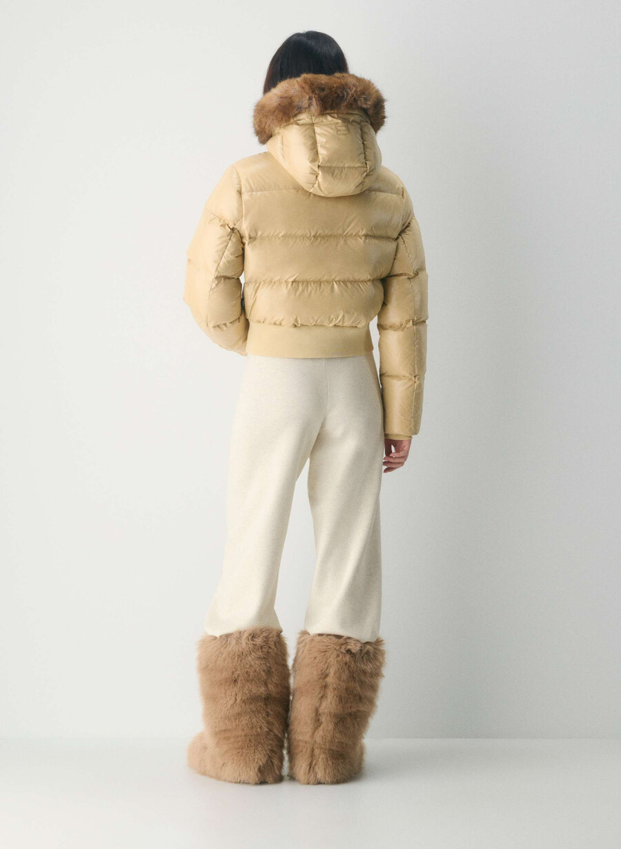 the super chalet puff - hi-gloss mica bg lynx bg