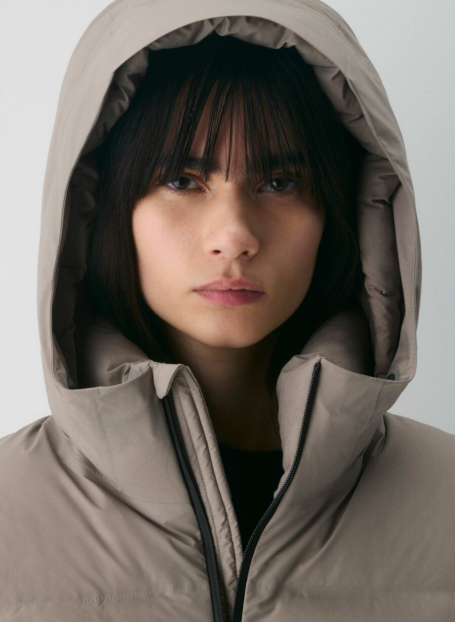 the supersnug puff₂o - rainstop modern taupe