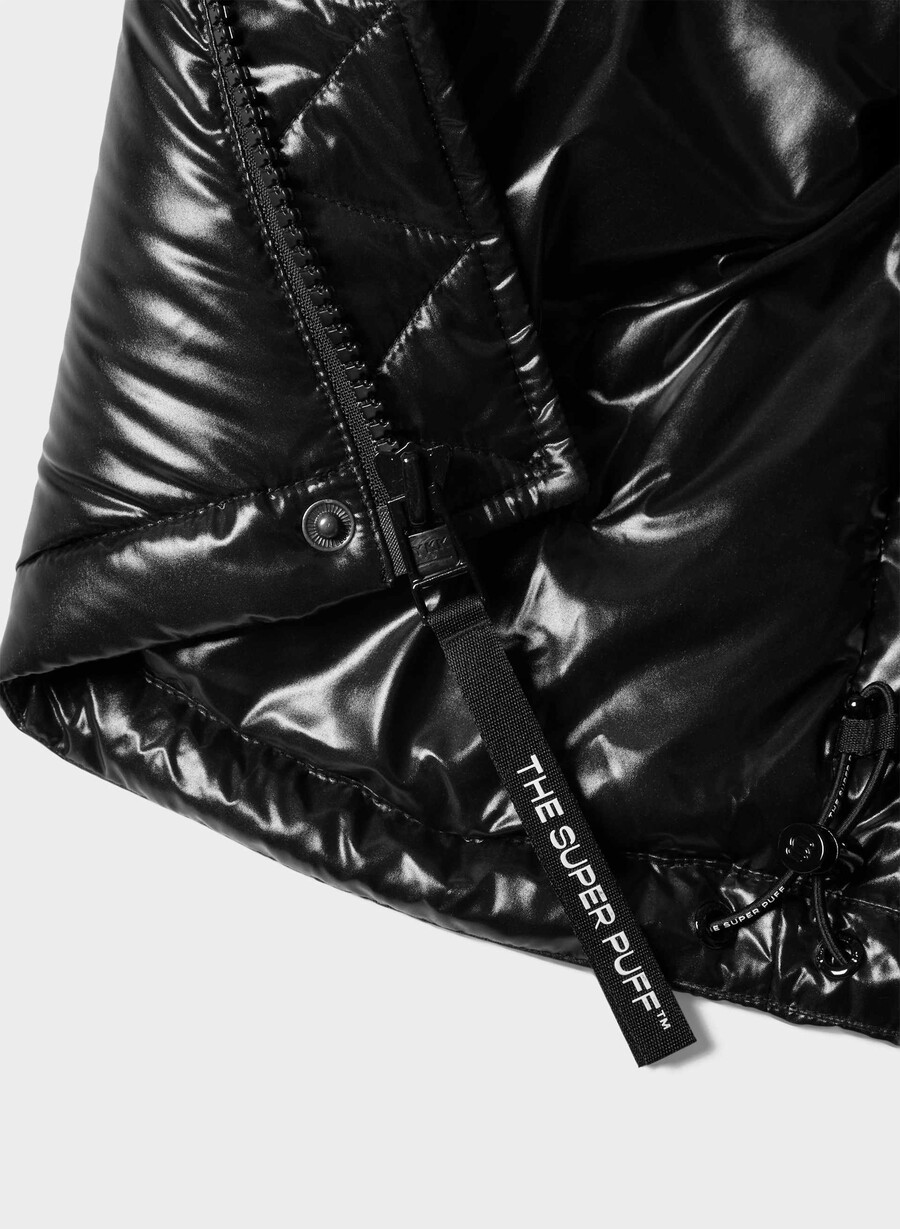 the superpuff xtrashorty - hi-gloss black