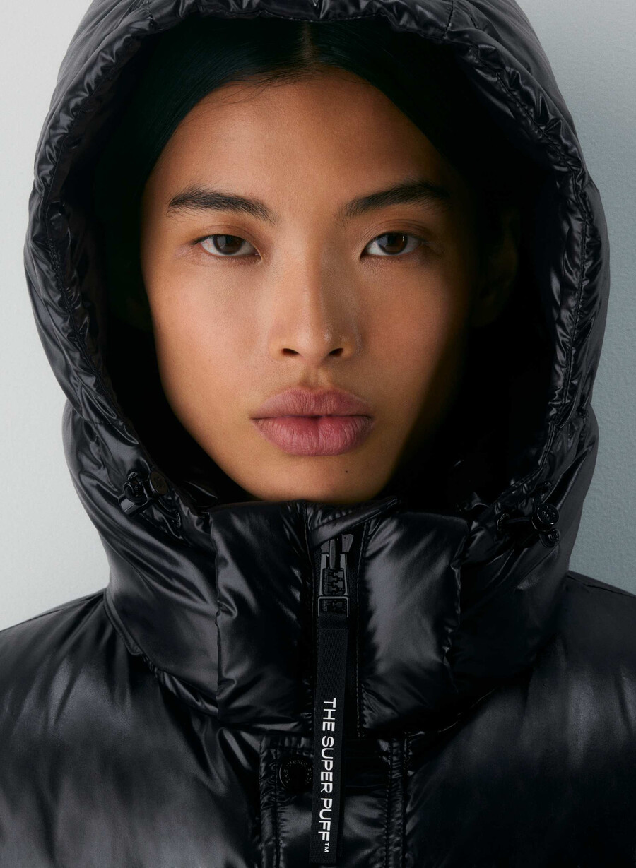 the superpuff xtrashorty - hi-gloss black