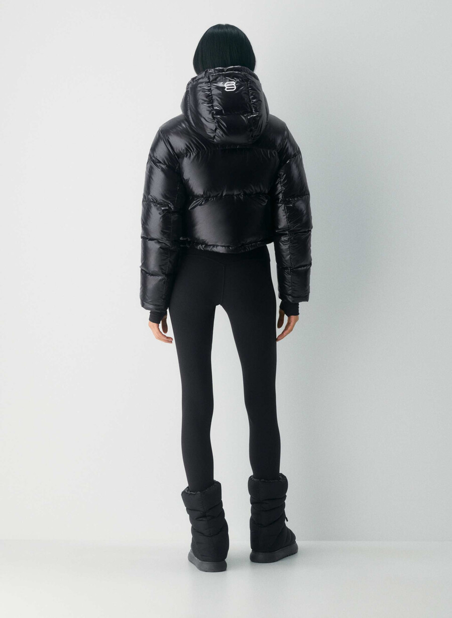 the superpuff xtrashorty - hi-gloss black